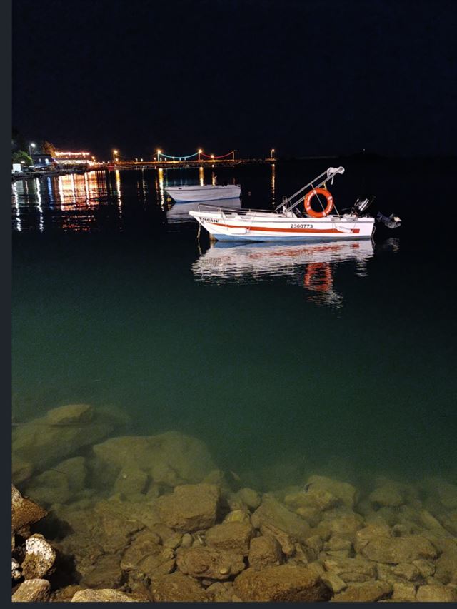 Gece Gerze Limanında Balıkçı Teknesi